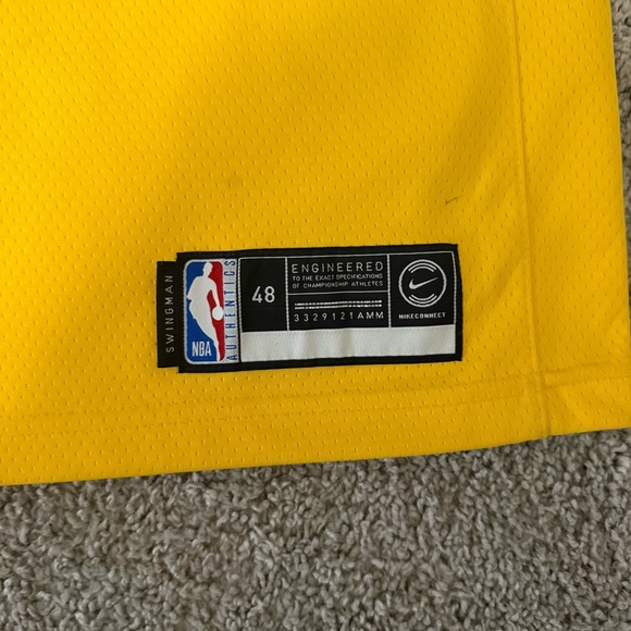 Nike LA Laker Lebron James Jersey - Picture 2 of 7